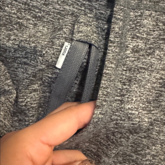 Vuori Halo Performance Hoodie - Gray Heather - Picture 2 of 8